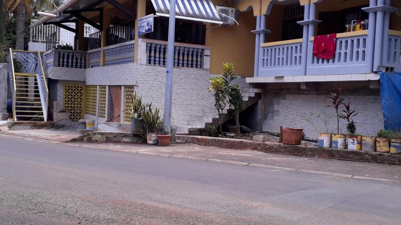 Auberge Bouloulou Boueni Экстерьер фото